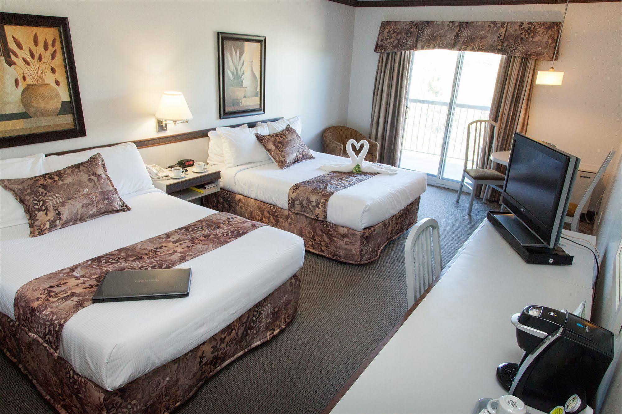 Hotel Le Floral Sherbrooke Kültér fotó