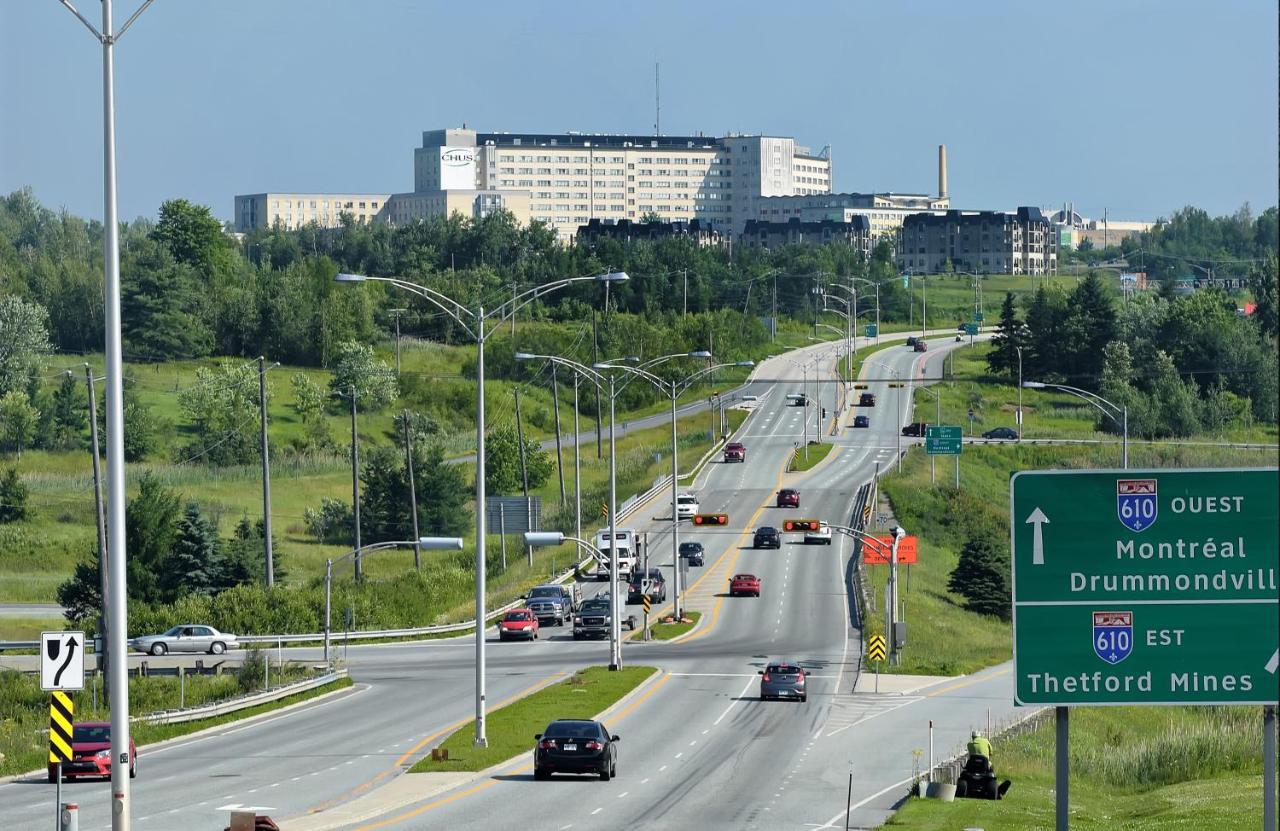 Hotel Le Floral Sherbrooke Kültér fotó